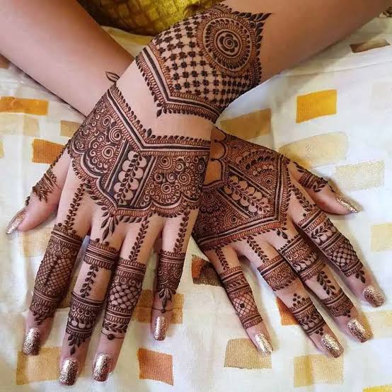 Bridal Full Back Hand Mehndi 5